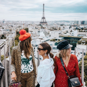 Paris entre Copines Collage vintage